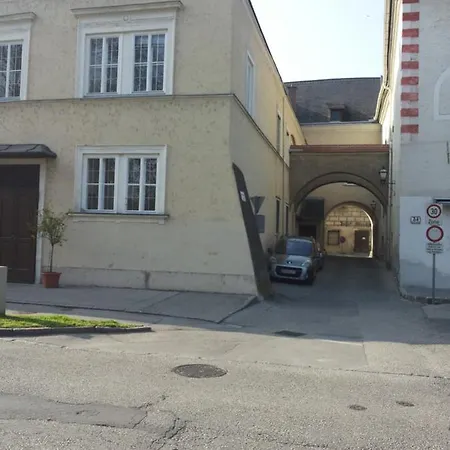 In Krems-stein/donau * Krems an der Donau